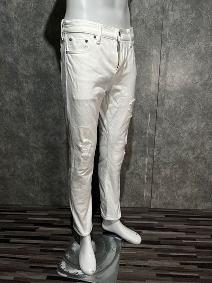 กางเกงยีนส์ UNIQLO Japan ผ้ายืด แต่งสะกิดขาดมีซัพพอร์ต จากโรงงาน สีขาวสะอาด 