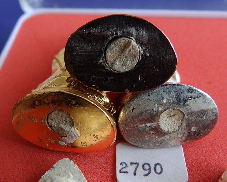 ชุดกรรมการ พระชัย หลวงปู่ทวด รุ่นตำหนักทอง หลวงปู่ทอง สุสังวโร วัดป่ากอสุวรรณ ครบชุด 8 องค์ จ.สงขลา พ.ศ. 2540 รูปที่ 16