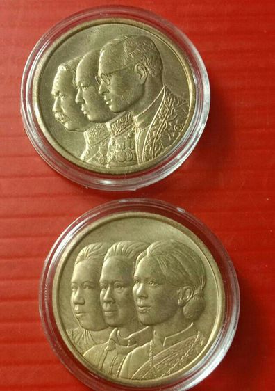 วาระพิเศษเหรียญสีทองสามกษัตริย์ สามราชินีครบ72ปีจุฬาลงกรณ์สภากาชาดไทย2529พร้อมตลับเหรียญละ
