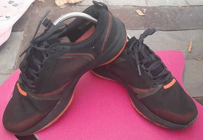 รองเท้า Skechers​ รุ่น Go Run Pulse  สีดำส้ม size 42.5 ยาว 27.25 ซม. รูปที่ 6