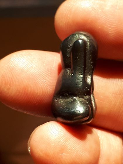 พระปิดตา เนื้อเมฆพัตร จารมือ หลวงปู่นาค วัดห้วยจระเข้ จ.นครปฐม พิมพ์หูกระต่าย สวยงาม คมชัด ผิวพรุน สีจืดแล้ว ไม่เงา สภาพสวย เก่า เดิมๆ แท้ ห รูปที่ 7