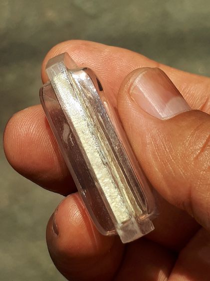 พระสมเด็จ พิมพ์เจดีย์ใหญ่ หลังเรียบ กรุวัดสะตือ เนื้อผง มีมวลสาร ผิวเปิด เหี่ยวย่น ขอบไม่คมมือ ผิวเดิม สวยงาม เก่า เดิมๆ แท้ หายาก เลี่ยมเดิ รูปที่ 3