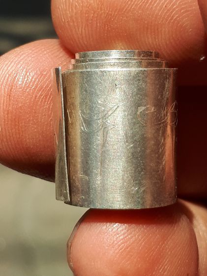 ตะกรุด เนื้อเงิน จารมือ ขนาดยาวประมาณ 2 ซม. ผิวเดิมๆ รอยจารชัดๆ มีน้ำหนัก สภาพสวยมาก ไม่ผ่านการใช้ เก่า แท้ สร้างน้อย แปลก หายากมาก ไม่รู้ท รูปที่ 6