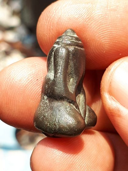 พระปิดตา พิมพ์ท้องแฟบ หลวงปู่นาค วัดห้วยจระเข้ ปี 2432-2435 เนื้อสำริด พิมพ์คม ชัด ลึก สภาพผิวเดิมๆ เก่า แท้ หายาก พระปิดตา พุทธคุณโดดเด่นมา รูปที่ 4