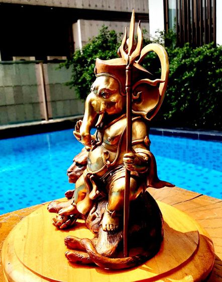 พระพิฆเนศทรงพยัคฆินทร์ ทรงประทับหลังพญาเสือ โลหะบรอนซ์ สวยงามน่าบูชา ขนาด19×19เซ็นต์  หมายเลขที่ ๙ สร้างเพียง๑๙องค์ รูปที่ 9