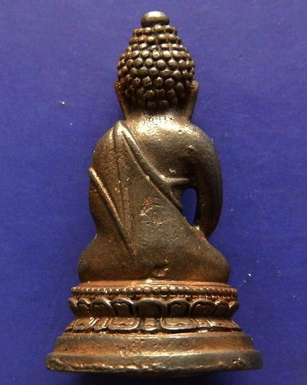 กริ่งพระพุทธนวมหาราชายุจฉับปริวัตนมงคล ในหลวงครบ 6 รอบ จัดสร้างโดยสำนักนายกรัฐมนตรี พ.ศ. 2542 กล่องเดิม รูปที่ 11