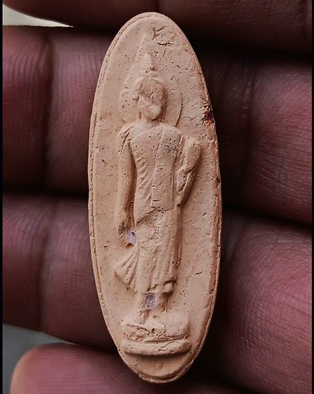 พระลีลา 25 พุทธศตวรรษ เนื้อดิน พร้อมกล่องกำมะหยี่สวยงาม รูปที่ 2