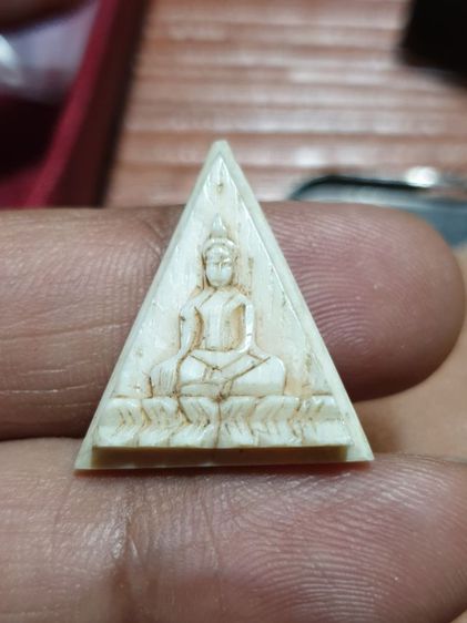 พระนางพญาแกะ ไม่ทราบวัดปีที่ออก สภาพสวยเก่า รูปที่ 5