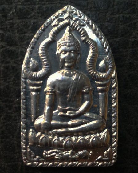 พระยอดขุนพล หลวงพ่อฑูรย์ วัดโพธินิมิตร เนื้อชิน พ.ศ. 2527 ครบชุด 3 องค์ 3 พิมพ์ สร้างจากเนื้อชินกรุเก่าที่ชำรุดแตกหัก รูปที่ 8