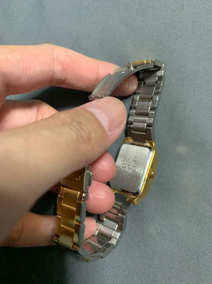 นาฬิกา Casio LTP-1165 ของแท้ (มือสอง)  หน้าปัดสีดำ สายสแตนเลสสีทอง ขนาดหน้าปัด 21 mm. รูปที่ 13