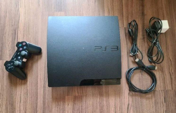 Sony เครื่องเกมส์โซนี่ เพลย์สเตชั่น PS3 (Playstation 3) เชื่อมต่อไร้สายได้ เครื่อง PlayStation 3 (PS3) รุ่น slim 2506a แปลงแล้ว อุปกรณ์ครบพร้อมเล่น