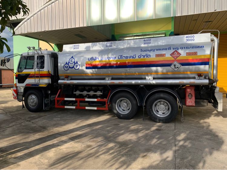 รถบรรทุกน้ำมัน รูปที่ 3