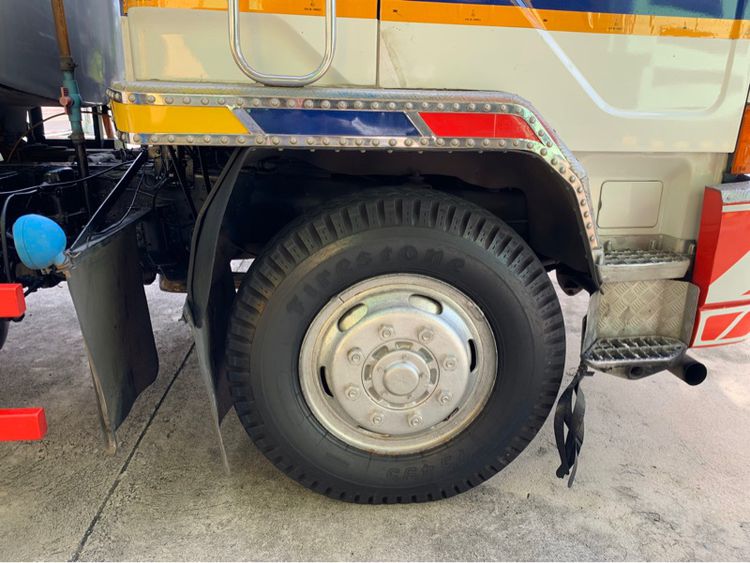 รถบรรทุกน้ำมัน รูปที่ 8