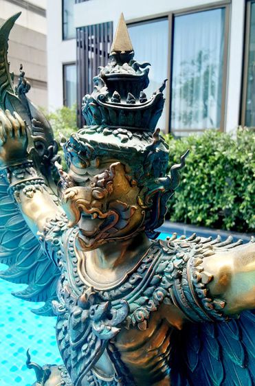 พญาครุฑ วัดแสงแก้วโพธิญาณ ครูบาอริยชาติ โลหะบรอนซ์ สวยงามมาก รูปที่ 8