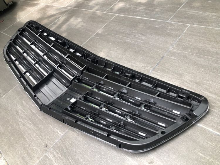 กระจังหน้า Benz W221 AMG 63 พร้อมดาวจม และ กรอบป้ายทะเบียน AMG รุ่น Facelift ปี 2010-2013 รูปที่ 8