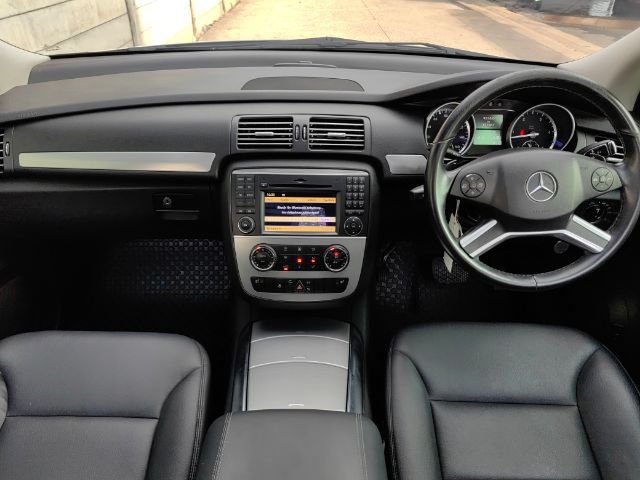 Mercedes-Benz R-Class 2013 R350 CDI Utility-car เบนซิน ไม่ติดแก๊ส เกียร์อัตโนมัติ ขาว รูปที่ 4
