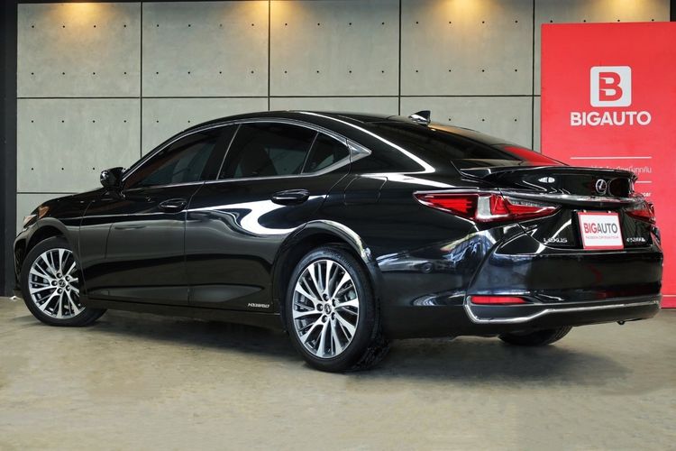 Lexus ES300h 2019 2.5 Grand Luxury Sedan เบนซิน ไม่ติดแก๊ส เกียร์อัตโนมัติ ดำ รูปที่ 4
