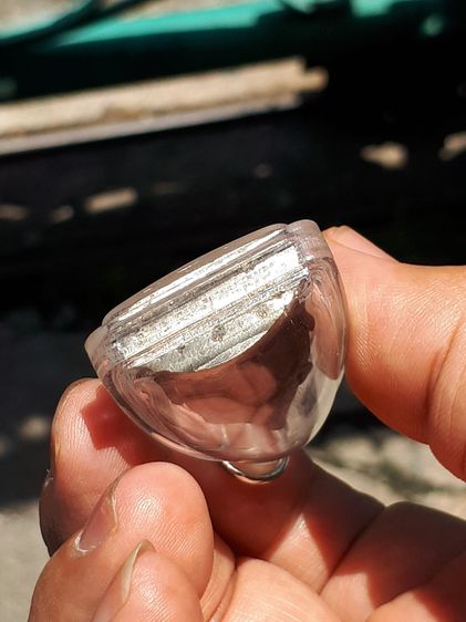 พระพุทธชินราชหล่อโบราณ ญสส 87 พรรษา สมเด็จพระญาณสังวร เนื้อนวะโลหะก้นเงิน วัดบวรนิเวศวิหาร ปี 2543 กริ่งดัง ก้นตอกลายเซ็น รวม 11 โค้ด และหมา รูปที่ 5