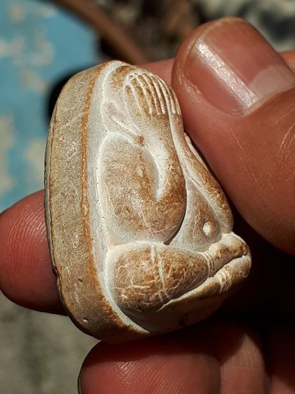 พระปิดตา หลังยันต์นะ No. 45 หลวงปู่โต๊ะ อินทสุวัณโณ วัดถ้ำสิงโตทอง อ.จอมบึง จ.ราชบุรี ปี 25xx เนื้อผง พระหนา มีน้ำหนัก อย่างสวย สมบูรณ์ เก่า รูปที่ 4