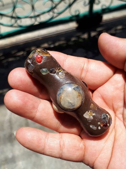 ตะกรุดโลกธาตุ ขนาดยาว 3 นิ้ว พระอาจารย์สมพร สำนักป่าพระธรรมญาณมุนี จ.นครปฐม ขนาดกำลังดี มีรูสำหรับแขวน ดอกใหญ่ ฝังแบบครบๆ ผิวเดิม สภาพสวยมาก รูปที่ 11