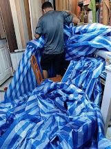   ผ้าบลูชีทรับตัดเย็บทุกขนาด 0817354812 ผ้าใบ ผ้าฟาง รับเจาะตาไก่ได้ถี่ตามที่ต้องการ ตัดแบ่งขายถูกๆ     ผ้าใบพลาสติก PEเนื้อเหนียวหนา ใช้งา รูปที่ 12