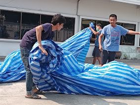   ผ้าบลูชีทรับตัดเย็บทุกขนาด 0817354812 ผ้าใบ ผ้าฟาง รับเจาะตาไก่ได้ถี่ตามที่ต้องการ ตัดแบ่งขายถูกๆ     ผ้าใบพลาสติก PEเนื้อเหนียวหนา ใช้งา รูปที่ 14