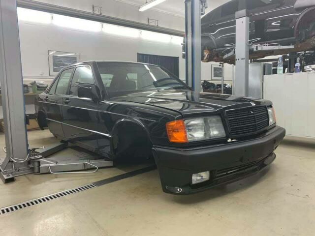 ไฟตัดหมอก BOSCH PILOT 150 พร้อมหน้ากากครอบเลนน์ หายาก ยกเซ็ทเป็นของใหม่ มาพร้อมกล่องและชุดติดตั้ง สำหรับชุดแต่ง BENZ AMG Ver1 190E และ W124  รูปที่ 5