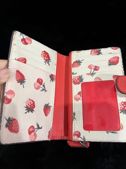 Coach Orange Color Short Wallet รูปที่ 4