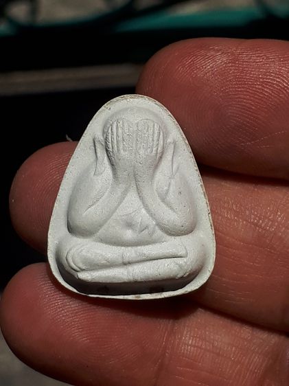 พระปิดตาปลดหนี้ หลังยันต์นะใหญ่ หลวงปู่โต๊ะ วัดประดู่ฉิมพลี รุ่นเพชรรุ่งโรจน์ ปี 2535 เก่า แท้ หาบาก พร้อมกล่องชุดกรรมการเดิมๆ ชุดพระปิดตาหล รูปที่ 9