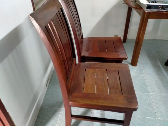 เก้าอี้ไม้แดง เก้าอี้โต๊ะอาหาร จากพม่า ตัวละ2พันบาท รูปที่ 2