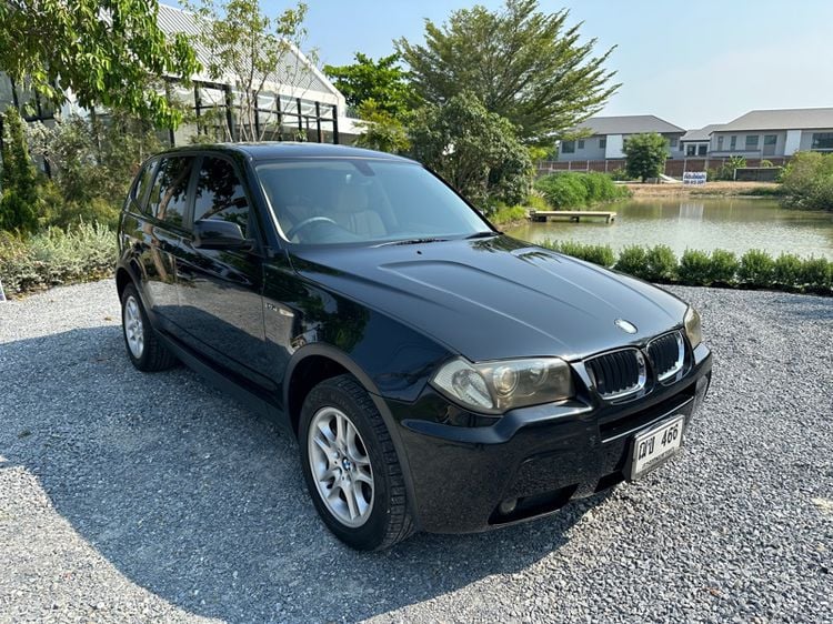 รถ BMW X3 2.5 4WD สี ดำ