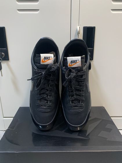 รองเท้าผ้าใบ Nike Air PEGASUS 83 CDG รูปที่ 2