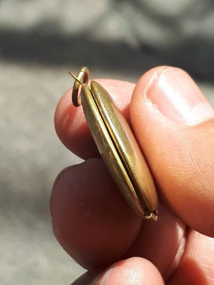 สีผึ้งเขียวมหาเสน่ห์ ลพ.ทาบ วัดกระบกขึ้นผึ้ง จังหวัดระยอง และตลับเงิน เปิดได้ หนา เงินแท้ เก่า หายาก สั่งทำมาประมาณยี่สิบปีแล้ว  สีผึ้งเขียว รูปที่ 7