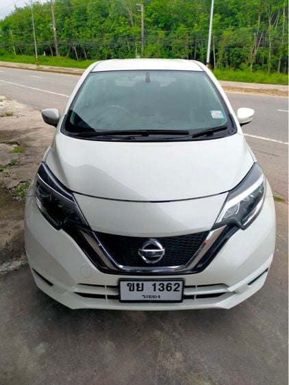 Nissan Note 2019 1.2 V Sedan เบนซิน ไม่ติดแก๊ส เกียร์อัตโนมัติ ขาว รูปที่ 1