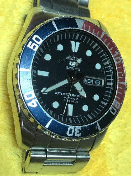 นาฬิกาชาย ยี่ห้อ SEIKO SPORTS 5 100M Automatic  สายยาว รูปที่ 2