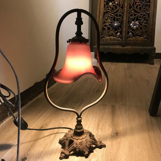 โคมไฟ ตั้งโต๊ะยุโรป