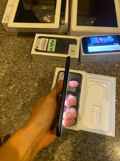 ขายไอโฟนXRสีดำ,ขาว128,256กิ๊กตัวTopสูนTrueมีกล่องไร้รอยแบต100ใหม่มากios12.1หายากมากกๆๆ รูปที่ 6