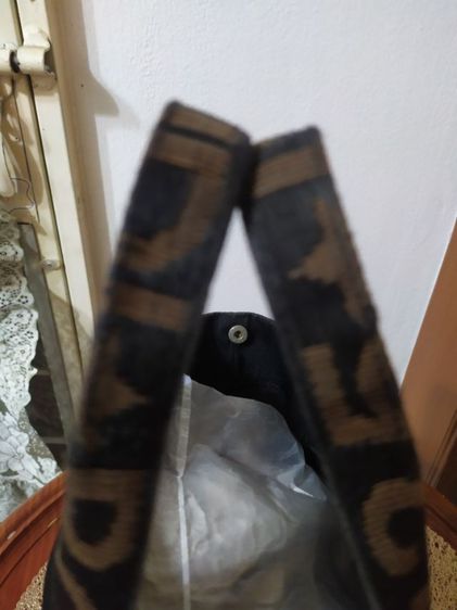 กระเป๋า Fendi แท้สวยพร้อมถุงผ้า รูปที่ 6