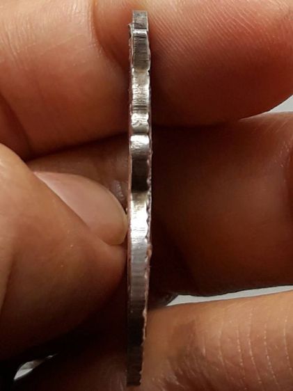 เหรียญหลวงพ่อเพชร วัดอัมพวัน เกาะพะงัน รูปที่ 4