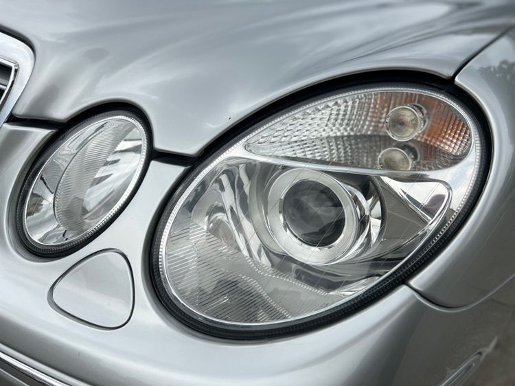 Mercedes-Benz E-Class 2003 E200 Kompressor Sedan เบนซิน เกียร์อัตโนมัติ เทา รูปที่ 4