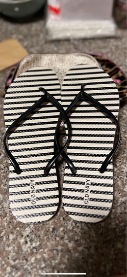 รองเท้าแตะ old navy  รูปที่ 10