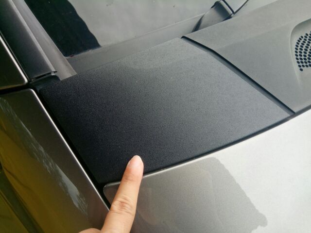 แผงพลาสติกบนฝากระโปรงหน้าชิ้นขวา Benz A Class w169 ปี 05-09  ของแท้  มีตำหนิ ซ่อมเก็บงานทำสีแล้วพร้อมไปใส่ได้ รูปที่ 4