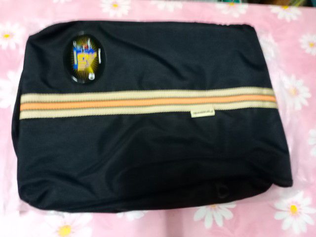 กระเป๋าสะพาย