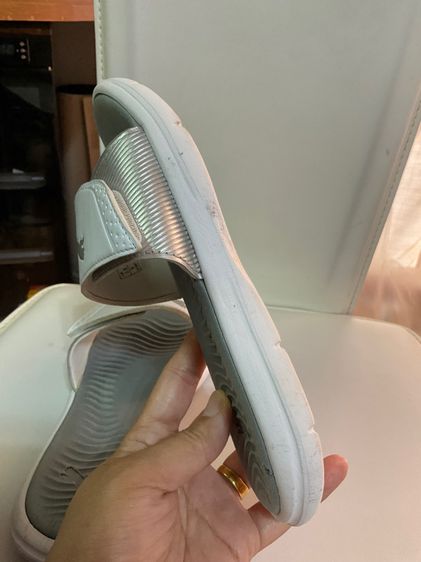 รองเท้าแตะ Puma รูปที่ 10