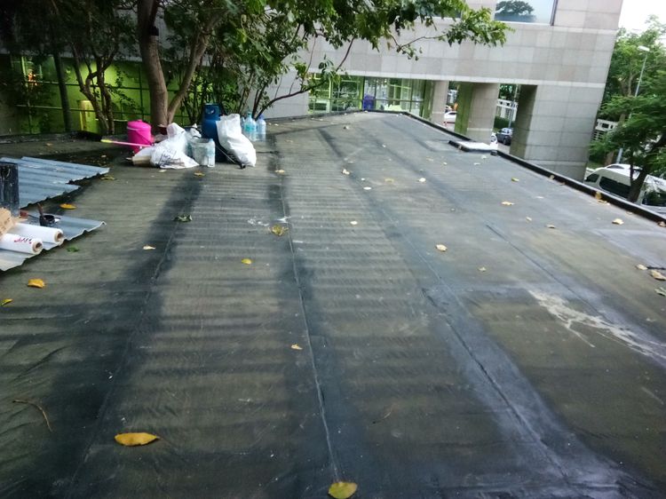 ป้องกันน้ำรั่วซึมด้วยแผ่นเมมเบรนเป่าไฟ นวตกรรมใหมwaterproof membrane,  กันซึมดาดฟ้า กันซึมตกแต่งร้านในห้างหลังคารั่ว ช่างทำกันซึมเมมเบรน รูปที่ 10