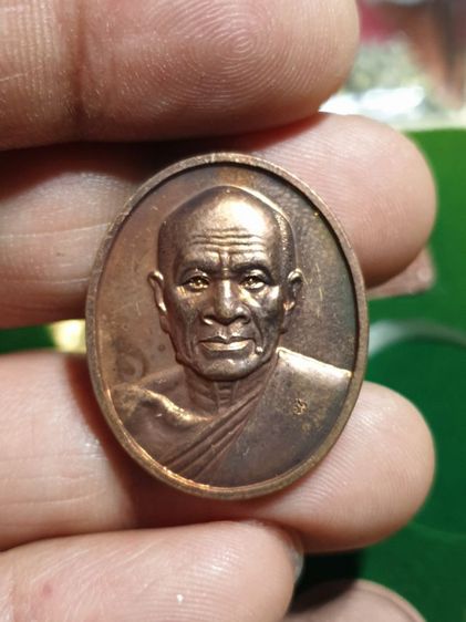 เหรียญชุด ชอบ เงิน สด ปี2000ครบ 299ปี พระขุนแผนยอดขุนพล พระผง4ยอดขุนพล จาด จง คง อี๋ หลวงปู่หมุนร่วมปลุกเสก กล่องเดิม
สวยแชมป์
 รูปที่ 12