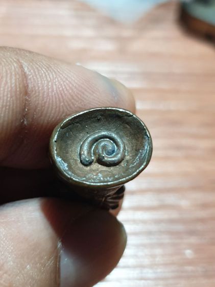 พระกริ่งตั๊กแตนหลวงพ่อตัด ปี 52 เนื้อทองแดง รูปที่ 3