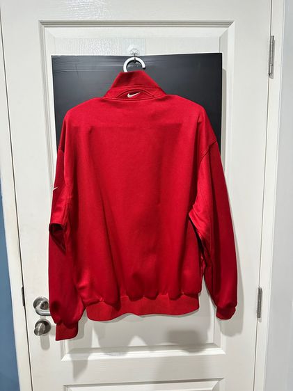 เสื้อวอร์มสีแดง แบรนด์ Nike vintage  รูปที่ 2