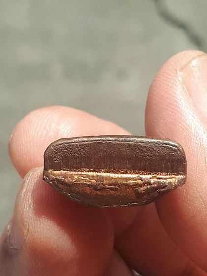 พระปั๊มรูปเหมือน รุ่นแรก มงคลเกษม 81 ปี 2535 หลวงพ่อเกษม เขมโก วัดสุสานไตรลักษณ์ จังหวัดลำปาง ขนาดกว้าง 1.9 ซ.ม สูง 2.8 ซม เนื้อนวโลหะ ตอก รูปที่ 5