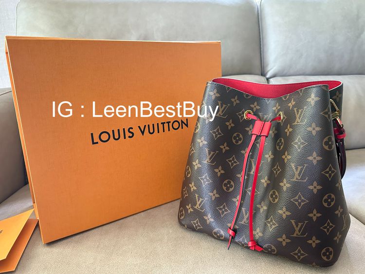 กระเป๋า Louis Vuitton Neonoe Red Monogram รูปที่ 3